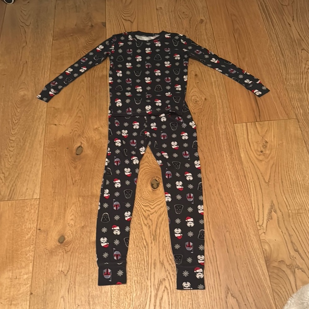 Star Wars Festive Black Pajama Set